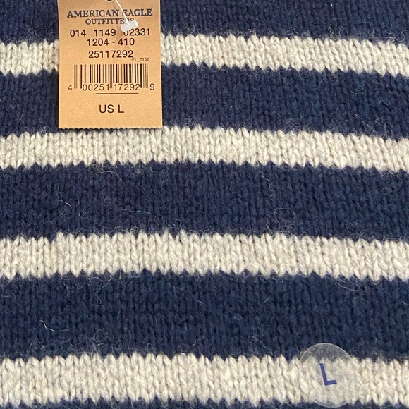 American Eagle Outfitters Classic Fit Blue and White Half Zip Sweater Size Large - Picture 4 of 4